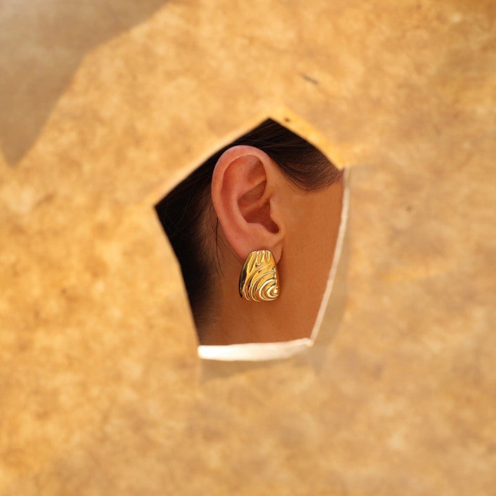 Ella Studs
